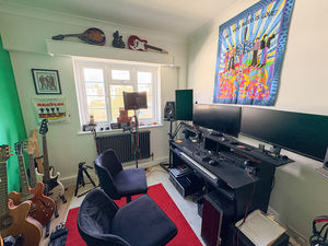 Photo 6- click for photo gallery